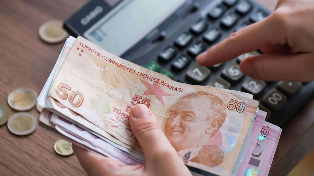 Türkiye'nin dev bankası resmen duyurdu: Emeklilere 1.500 TL market desteği, son tarih belli oldu! 6